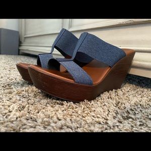 Stretch denim strap wedge